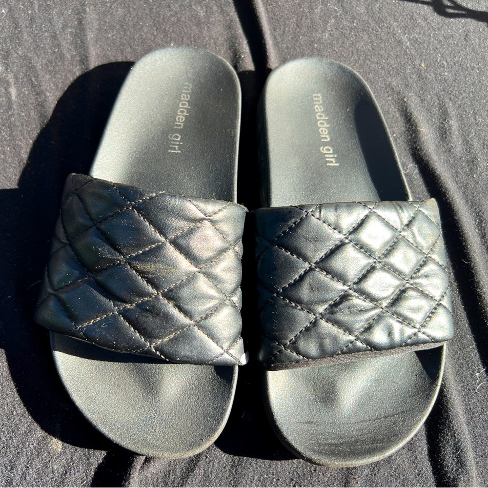 Black Madden Girl Slippers